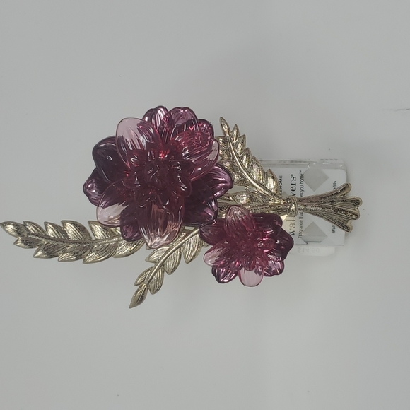 Bath & Body Works Other Bath Body Works Wallflower Fragrance Diffuser Flower Plug In Poshmark